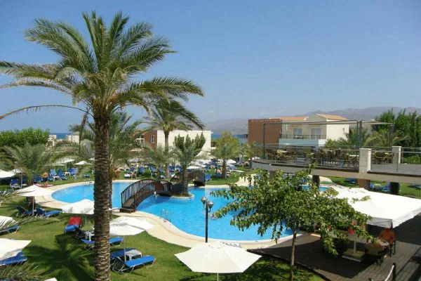 Sea View Hotel for Sale in Kolymbari, Platanias — photo 4
