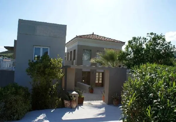 Sea-View Hotel for Sale in Agia Pelagia, Malevizi — photo 4