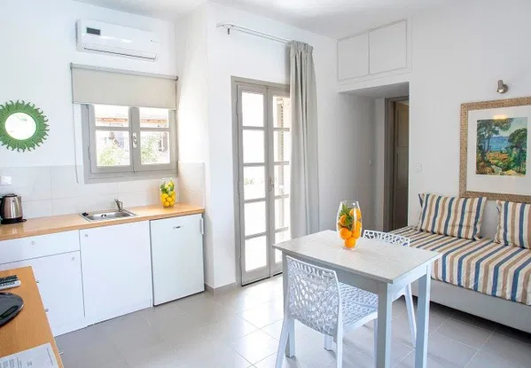 Sea-View Hotel for Sale in Elounda, Agios Nikolaos — photo 2