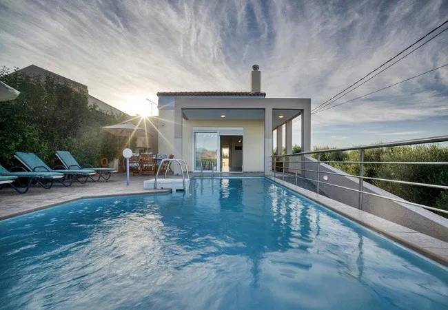 Sea-View Three-Bedroom Villa for Sale in Nea Magnisia, Rethymnon