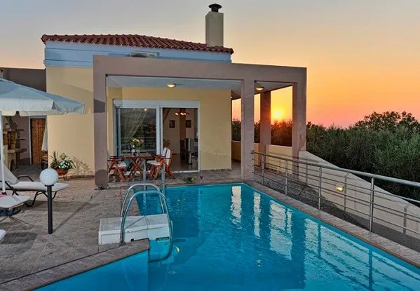 Sea-View Three-Bedroom Villa for Sale in Nea Magnisia, Rethymnon — photo 2