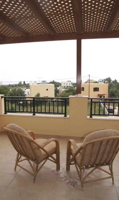 Seafront Three-Bedroom Villa for Rent in Agios Dimitrios Rethymnon, Rethymnon