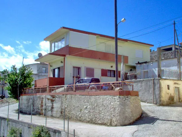 Seafront Four-Bedroom Villa for Sale in Charkia, Rethymnon — photo 2