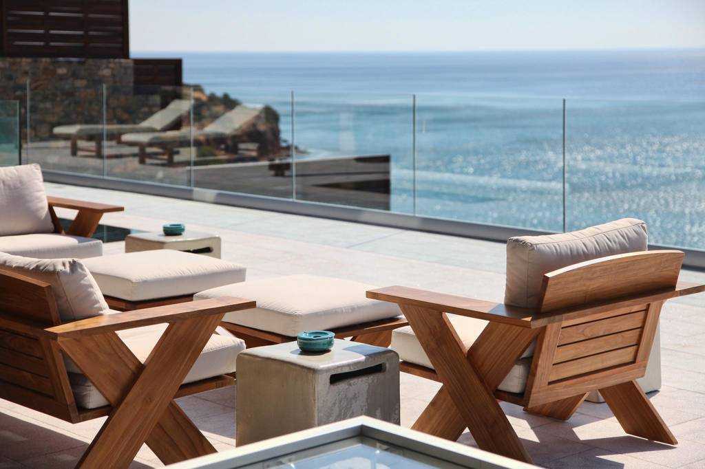 Sea-View Five-Bedroom Villa for Sale in Agios Nikolaos, Lasithi with Air conditioning