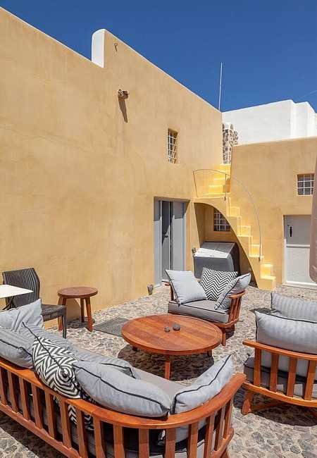 485 m² Hotel for Sale in Santorini, Cyclades — photo 2