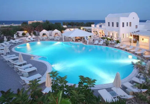 12700 m² Sea-View Hotel for Sale in Santorini, Cyclades