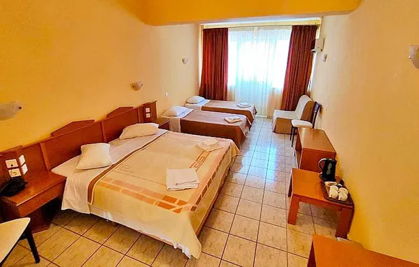 Sea-View Hotel for Sale in Marathonas, Athens Eastern Suburbs — photo 2