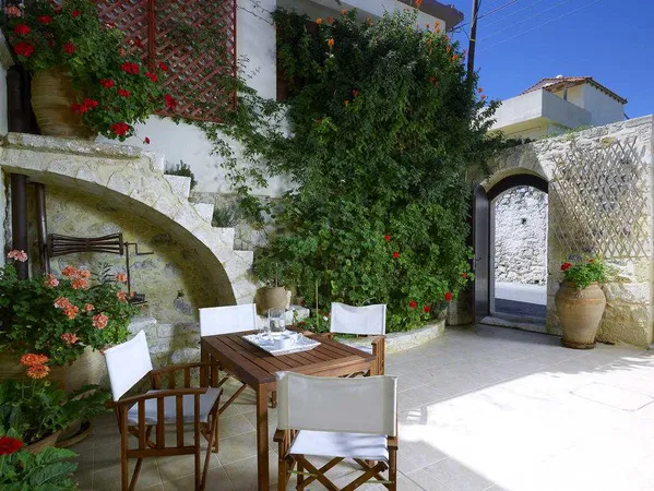 Seafront 178 m² Villa with Three Bedrooms for Sale in Heraklion — photo 3