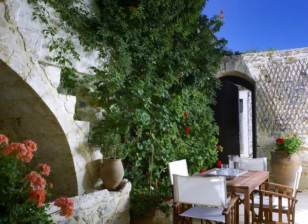 Seafront 178 m² Villa with Three Bedrooms for Sale in Heraklion — photo 4