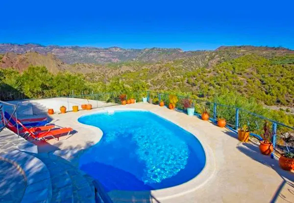 Seafront Three-Bedroom Villa for Sale in Ierapetra, Lasithi — photo 3