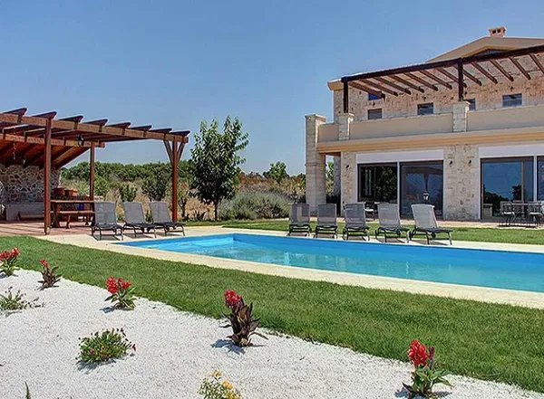 Sea View 237 m² Villa with Seven Bedrooms for Sale in Vamos, Apokoronas