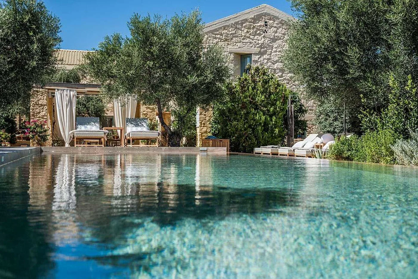 Seafront Four-Bedroom Villa for Rent in Kalathas, Akrotiri