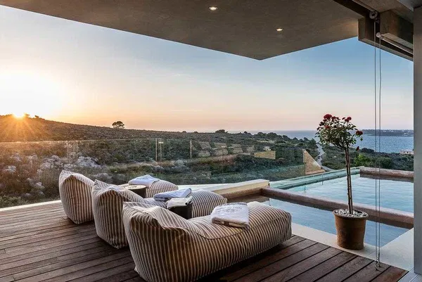 Five-Bedroom Villa for Rent in Kalathas, Akrotiri