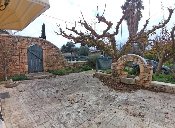 Seafront Three-Bedroom Villa for Sale in Akrotiri, Chania — photo 4