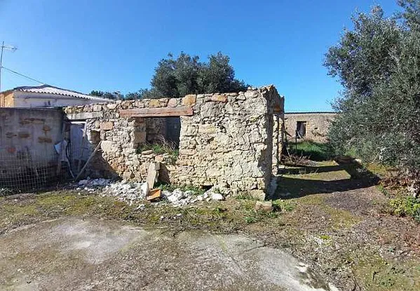 Seafront 1,000 m² Plot of Land for Sale in Xirokampi, Platanias — photo 4