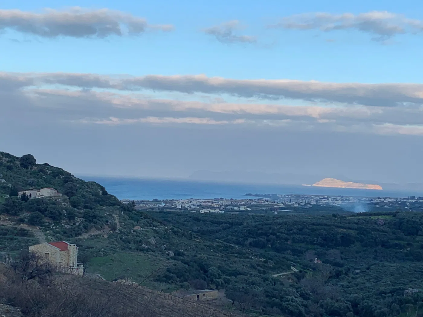 Seafront 101,000 m² Plot of Land for Sale in Kolymbari, Platanias