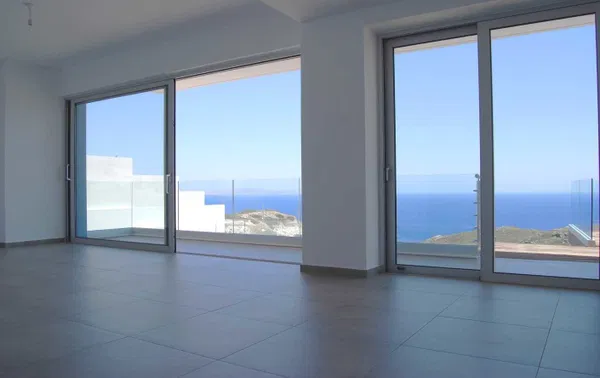 Sea-View Three-Bedroom Apartment for Sale in Heraklion — photo 3
