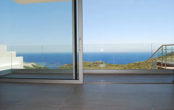 Sea-View Three-Bedroom Apartment for Sale in Heraklion — photo 2