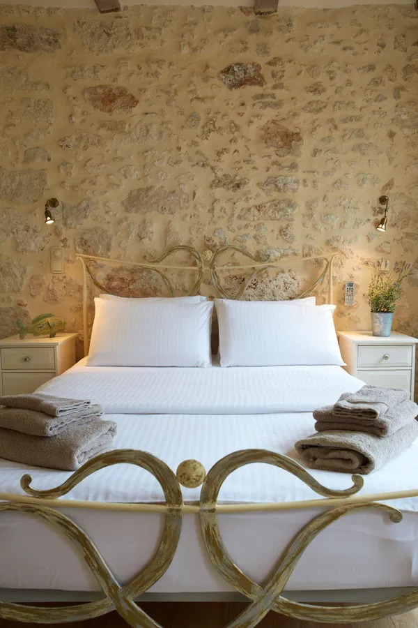 Sea View Hotel for Sale in Old Town Rethymnon, Rethymnon — photo 4