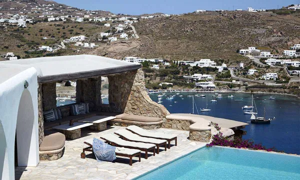 Sea View 596 m² Villa with Six Bedrooms for Sale in Mykonos, Cyclades — photo 4