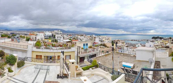 Sea-View Six-Bedroom Villa for Sale in Piraeus, Piraeus Suburbs — photo 2