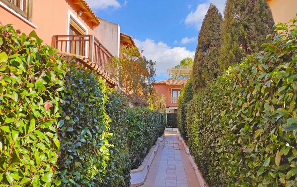 Four-Bedroom Villa for Rent in Kifisia, Athens Northern suburbs with Alarm system