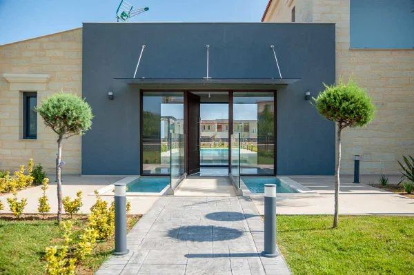 Sea View 262 m² Villa with Three Bedrooms for Sale in Platanias, Chania — photo 5
