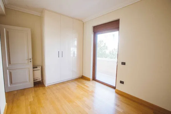 150 m² Three-Bedroom Apartment for Sale in Glyfada, Athens Southern suburbs — photo 5