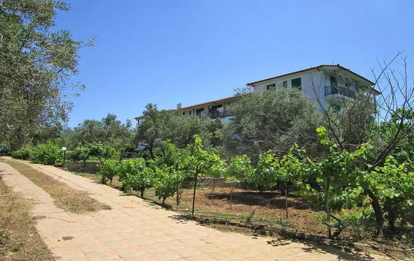 Sea View Hotel for Sale in Oropos, Chalkoutsi — photo 3