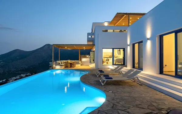 Sea-View 200 m² Villa with Five Bedrooms for Rent in Elounda, Agios Nikolaos