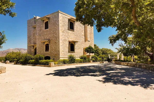 Three-Bedroom Villa for Sale in Rethymnon — photo 2