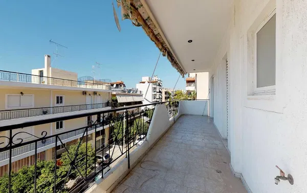 Sea View Three-Bedroom Apartment for Sale in Argyroupoli Athens, Athens Southern suburbs — photo 3