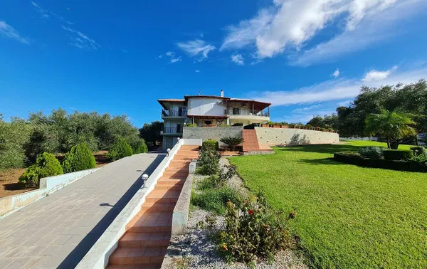 Four-Bedroom Villa for Sale in Tavronitis, Platanias — photo 2