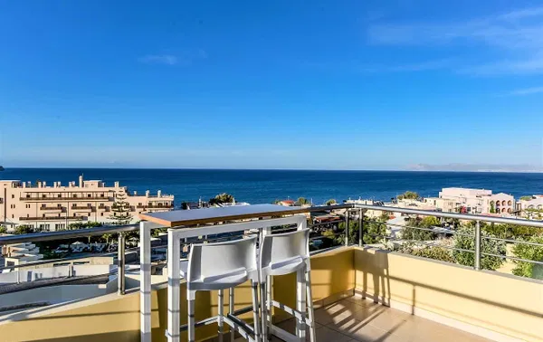 125 m² Sea-View Four-Bedroom Villa for Rent in Agia Marina, Chania — photo 4
