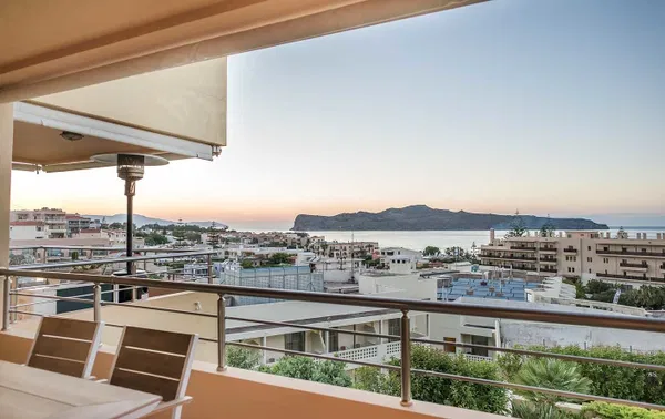 125 m² Sea-View Four-Bedroom Villa for Rent in Agia Marina, Chania — photo 5