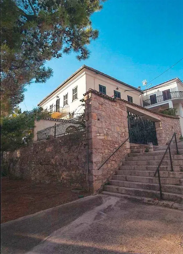 Sea View Four-Bedroom Villa for Sale in Galaxidi Fokidas, Fokida — photo 4