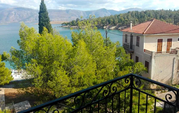 Sea View Four-Bedroom Villa for Sale in Galaxidi Fokidas, Fokida