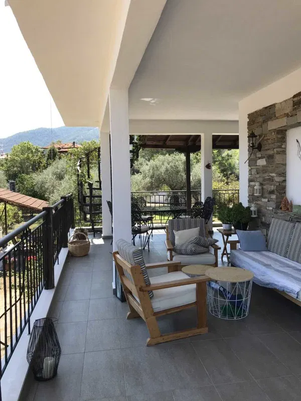 Sea View 163 m² Villa with Four Bedrooms for Sale in Halkidiki — photo 3