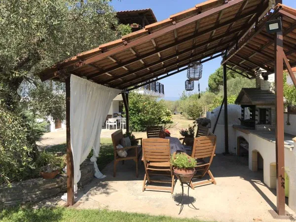 Sea View 163 m² Villa with Four Bedrooms for Sale in Halkidiki — photo 4