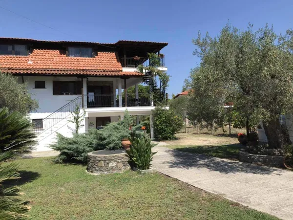 Sea View 163 m² Villa with Four Bedrooms for Sale in Halkidiki — photo 2