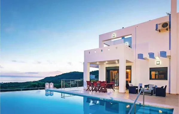 Sea-View Six-Bedroom Villa for Sale in Milatos, Agios Nikolaos — photo 4