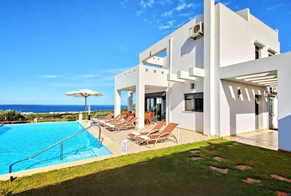 Sea-View Six-Bedroom Villa for Sale in Milatos, Agios Nikolaos — photo 2