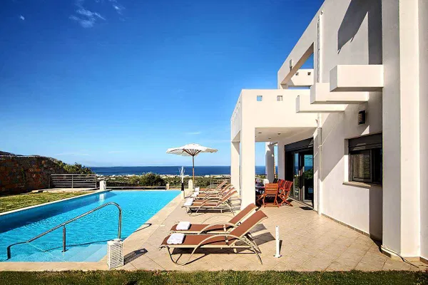 Sea-View Six-Bedroom Villa for Sale in Milatos, Agios Nikolaos — photo 3