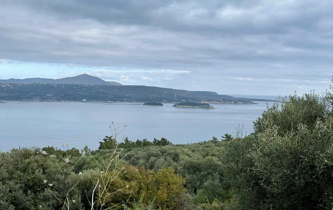 Sea-View 4,000 m² Plot for Sale in Megala Chorafia, Chania