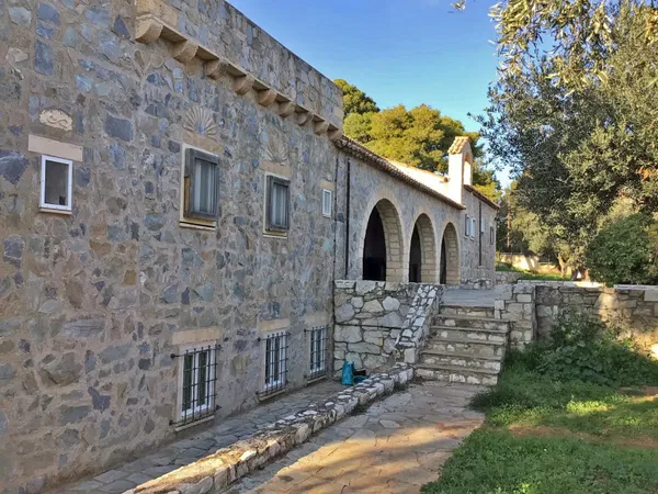 Six-Bedroom Apartment for Sale in Paiania, Athens Eastern Suburbs — photo 4