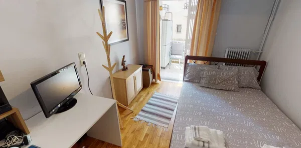 Renovated 50 m² Apartment with One Bedrooms for Sale in Center Athens, Athens Center — photo 3