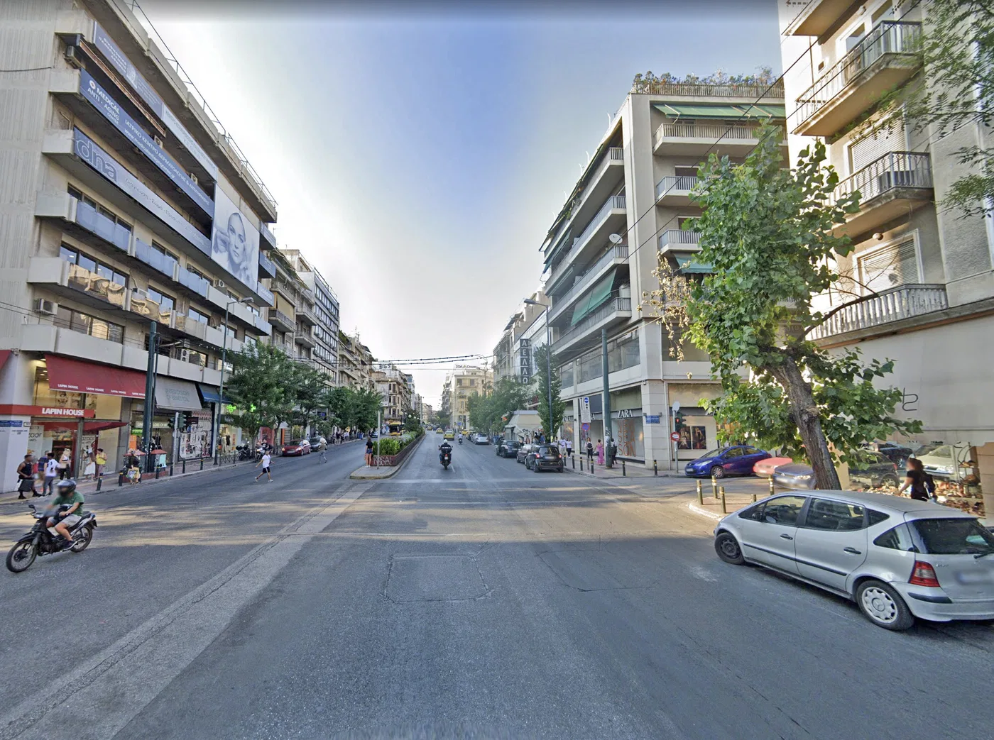 585 m² Plot of Land for Sale in Kypseli, Athens Center