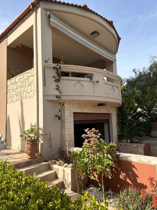 Six-Bedroom Villa for Sale in Agioi Apostoloi, Chania — photo 3
