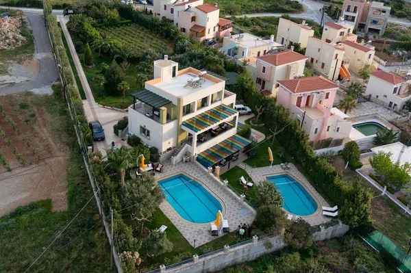 Sea-View 350 m² Villa with Six Bedrooms for Sale in Rethymnon