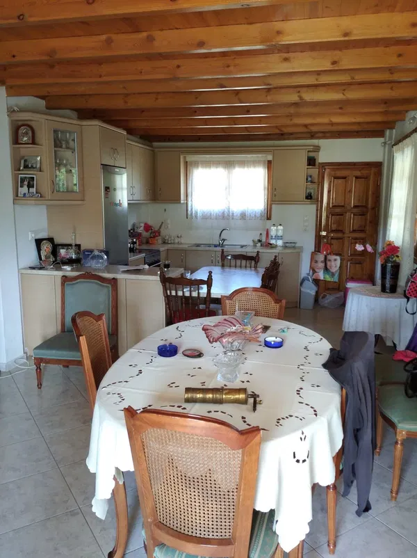 114 m² Villa with Four Bedrooms for Sale in Lutraki, Korinthia — photo 4